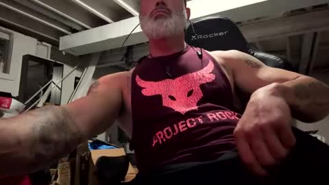 Snapshot of mister_bigg_dick chatting on 19, 11, 2025 AJ online show from 19, 11, 2025