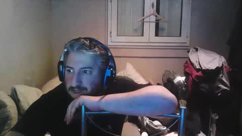 Snapshot of misterbelled chatting on 18, 12, 2025 misterbelled online show from 18, 12, 2025