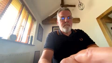 Snapshot of misterblivs chatting on 7, 5, 2026 Misterblivs online show from 7, 5, 2026