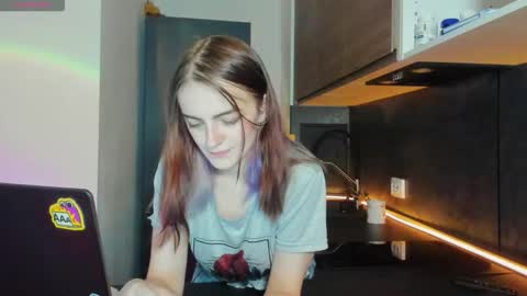 Hi everyone Im Tina online show from 12, 9, 2025