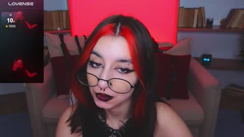 Snapshot of mistress__marcelline chatting on 12, 11, 2025 Marcelline online show from 12, 11, 2025
