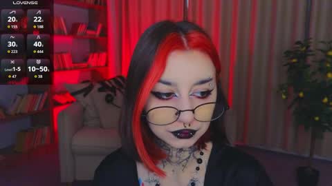 Snapshot of mistress__marcelline chatting on 15, 5, 2026 Marcelline online show from 15, 5, 2026