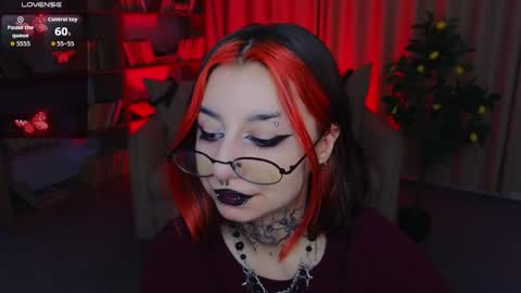 Snapshot of mistress__marcelline chatting on 26, 5, 2026 Marcelline online show from 26, 5, 2026