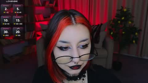 Snapshot of mistress__marcelline chatting on 28, 5, 2026 Marcelline online show from 28, 5, 2026