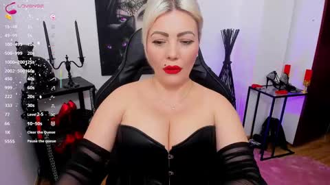 Miss CatSnow online show from 19, 2, 2025