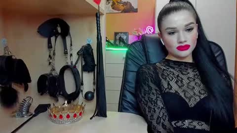 Mistress Kristi online show from 19, 4, 2026