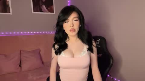 Mia online show from 12, 10, 2025