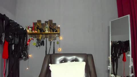 Mistress Pamela online show from 25, 12, 2024