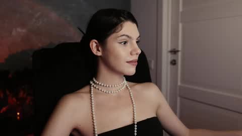 Miss Rochelle online show from 5, 3, 2025