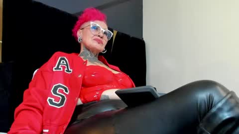 Sandy Mistress  online show from 14, 6, 2026