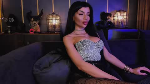 Snapshot of mistresselenia chatting on 7, 12, 2024 Elenia online show from 7, 12, 2024