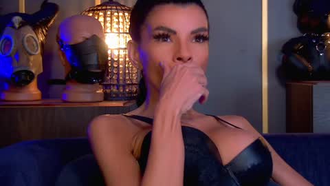 Snapshot of mistresselenia chatting on 6, 5, 2026 Elenia online show from 6, 5, 2026