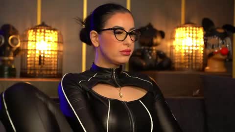 Mistress Kelly online show from 1, 4, 2026