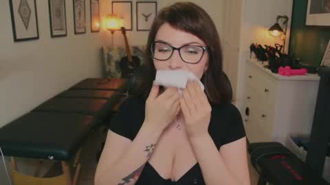 SANDY online show from 22, 4, 2026