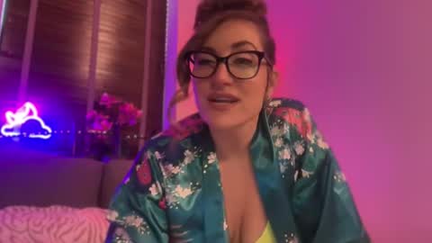 Miss X online show from 10, 3, 2026