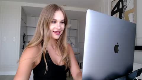 mistressuniverse online show from 28, 7, 2026