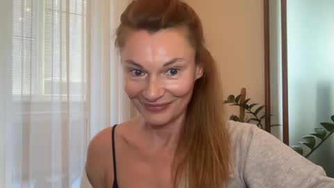 MistyBarnes NONUDE MODEL online show from 25, 4, 2026