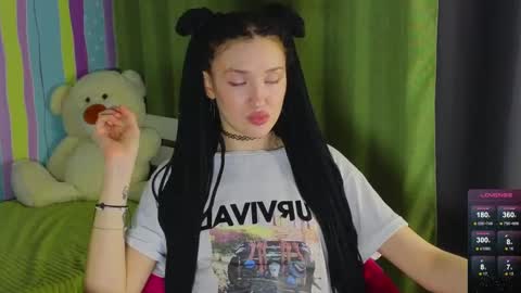 Snapshot of mitch911 chatting on 5, 3, 2025 alice online show from 5, 3, 2025