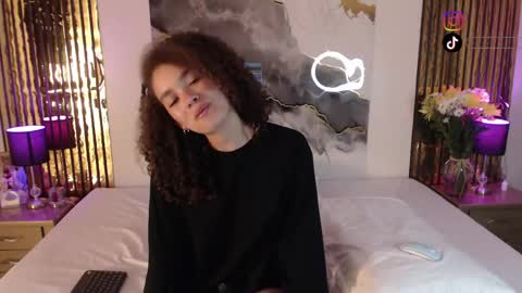 Mtica Brennet online show from 15, 4, 2026