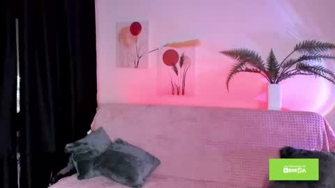 Snapshot of miuri_miy chatting on 16, 2, 2025 Yuka online show from 16, 2, 2025