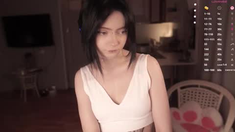 Snapshot of miuri_miy chatting on 4, 12, 2025 Yuka online show from 4, 12, 2025