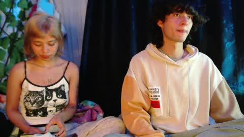 Naomi and Nekorii online show from 9, 5, 2026