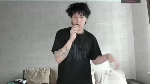 Snapshot of miya_meow_miku chatting on 16, 11, 2025 MeowMiku online show from 16, 11, 2025