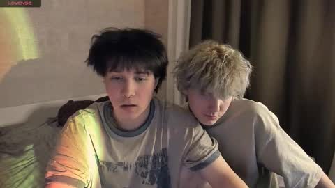 Snapshot of miya_meow_miku chatting on 20, 12, 2025 MeowMiku online show from 20, 12, 2025