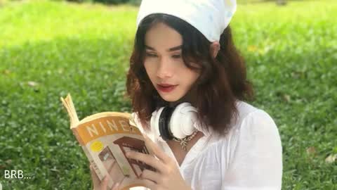 Snapshot of miyakabebe chatting on 20, 10, 2025 Miyakabebe online show from 20, 10, 2025