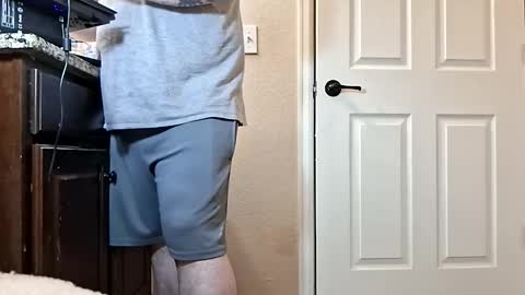 Snapshot of mjluvsdabooty2 chatting on 31, 3, 2026 hoodyhoo online show from 31, 3, 2026