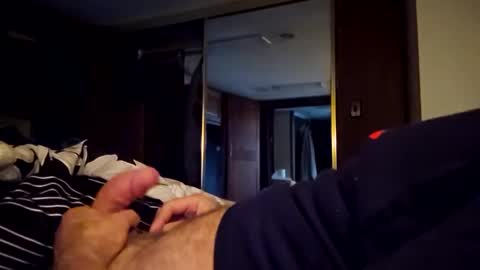 Snapshot of mjolnirandazzarra chatting on 21, 12, 2025 mjolnirandazzarra online show from 21, 12, 2025