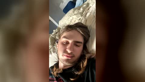 Snapshot of mjugon212 chatting on 15, 3, 2026 mjugon212 online show from 15, 3, 2026