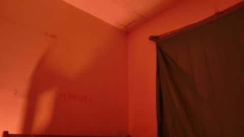 MoonLipson online show from 24, 4, 2026