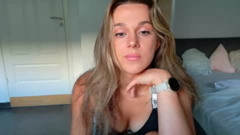 mmminnie online show from 29, 6, 2026