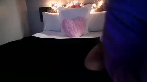 Snapshot of mmmmmwah chatting on 1, 2, 2026 Angel online show from 1, 2, 2026