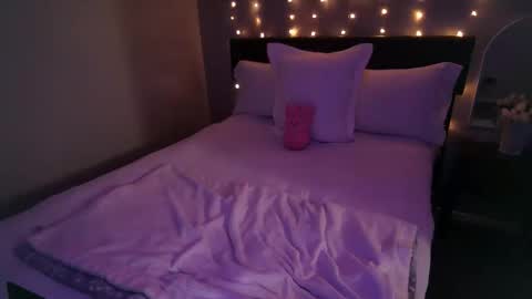 Snapshot of mmmmmwah chatting on 28, 2, 2026 Angel online show from 28, 2, 2026