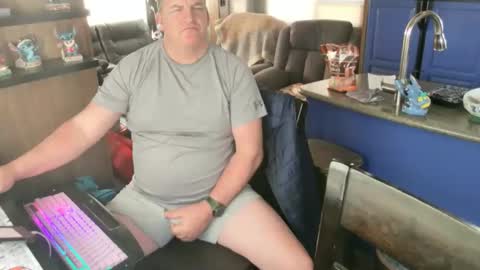 Snapshot of mmmthatsfunnn chatting on 4, 3, 2026 mmmthatsfunnn online show from 4, 3, 2026