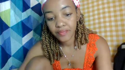 Snapshot of mmyriame chatting on 4, 7, 2026 mmyriame online show from 4, 7, 2026