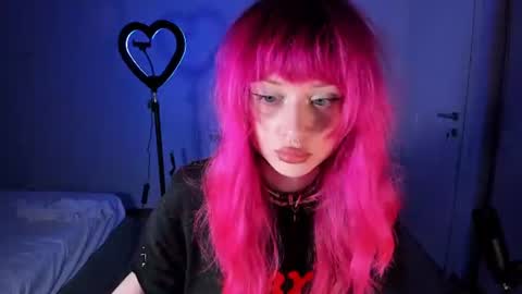 Snapshot of mnepohhh chatting on 24, 6, 2026 mnepohhh online show from 24, 6, 2026
