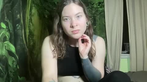 Snapshot of mo0n_goddess chatting on 8, 1, 2026 Misty online show from 8, 1, 2026