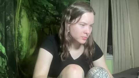 Snapshot of mo0n_goddess chatting on 4, 2, 2026 Misty online show from 4, 2, 2026