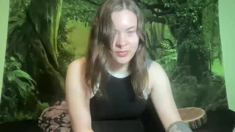 Snapshot of mo0n_goddess chatting on 5, 3, 2026 Misty online show from 5, 3, 2026