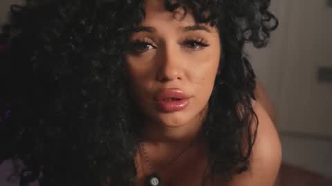 Snapshot of moan_4_you chatting on 17, 9, 2025 Ruxxx online show from 17, 9, 2025