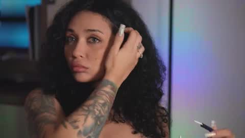 Snapshot of moan_4_you chatting on 21, 9, 2025 Ruxxx online show from 21, 9, 2025