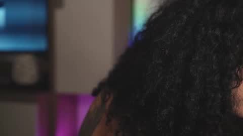 Snapshot of moan_4_you chatting on 4, 10, 2025 Ruxxx online show from 4, 10, 2025