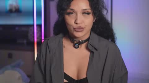 Snapshot of moan_4_you chatting on 6, 10, 2025 Ruxxx online show from 6, 10, 2025