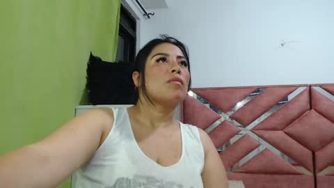 Snapshot of moan_sex1 chatting on 1, 6, 2026 Catalina online show from 1, 6, 2026