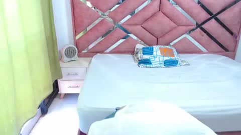 Snapshot of moan_sex1 chatting on 9, 6, 2026 Catalina online show from 9, 6, 2026