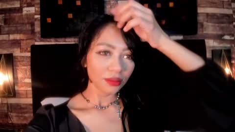 Snapshot of mochasins_ chatting on 18, 9, 2025 mochasins_ online show from 18, 9, 2025