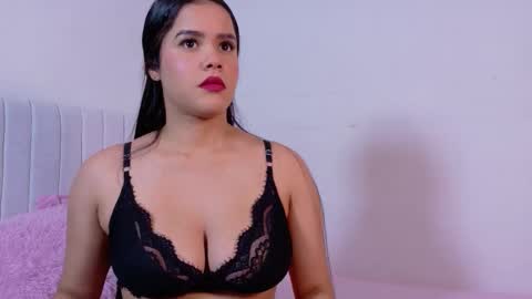 Snapshot of modelross07 chatting on 11, 11, 2025 zoe ross online show from 11, 11, 2025